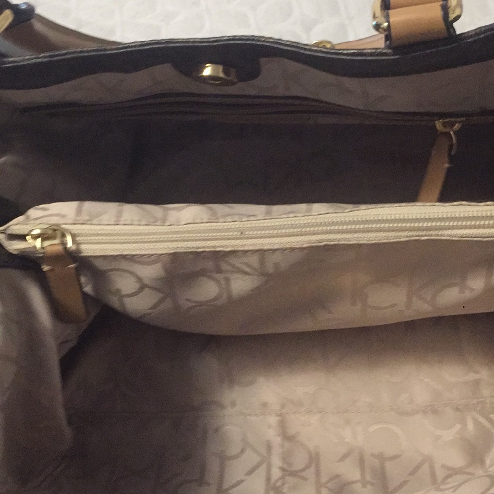 CALVIN KLEIN SNAP CLOSURE MONOGRAM SATCHEL - Picture 2 of 5